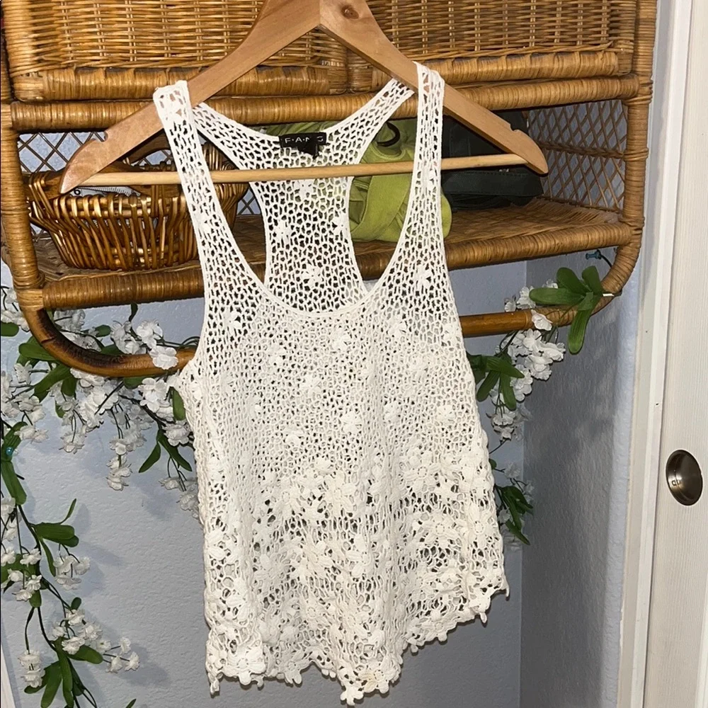 FANG Cream Cropped Asymmetrical Tank Top - Picture 7 of 8